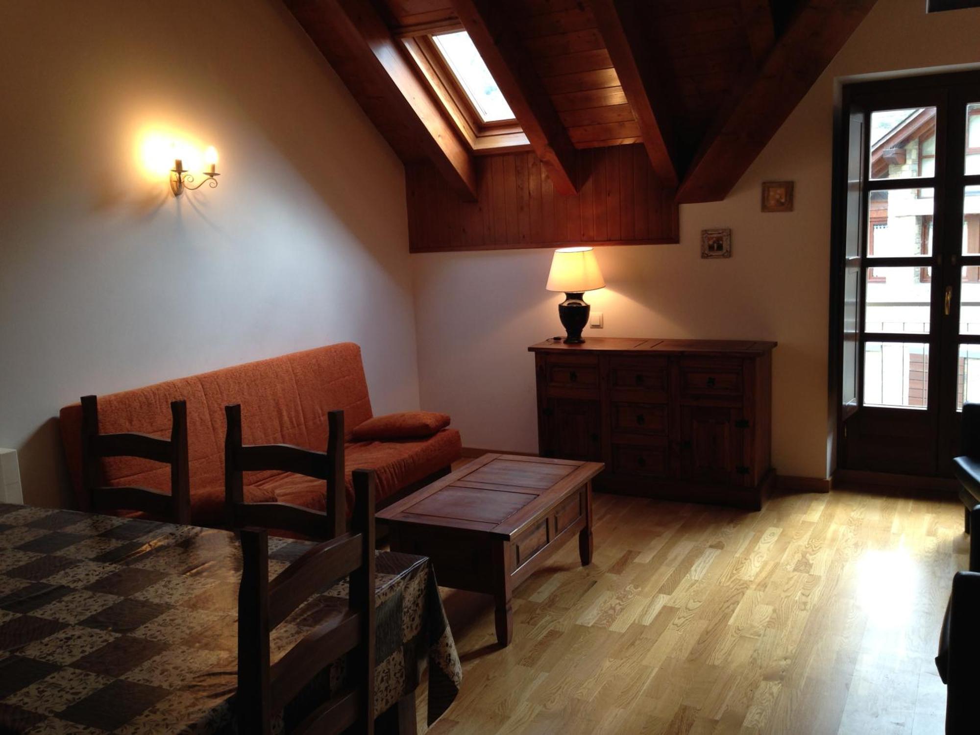 Apartaments Pirinenc Естери д'Анеу Екстериор снимка